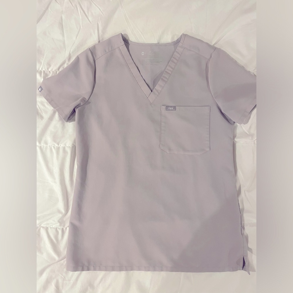FIGS Catalina one pocket scrub top
